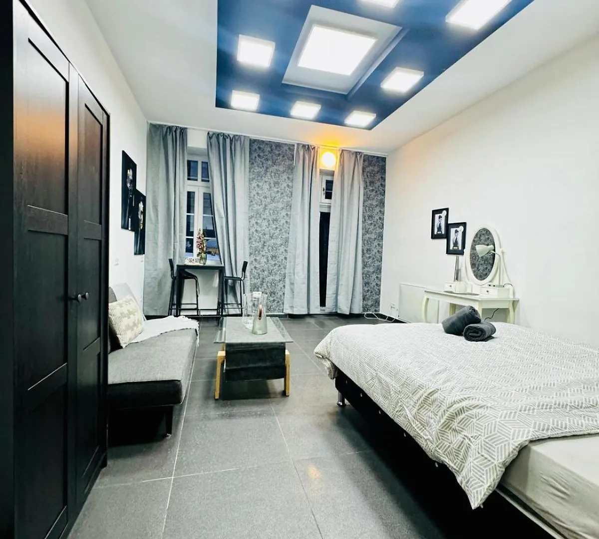 Studio Apartment For 3 People, 15 Minutes To Rathausplatz Vienna