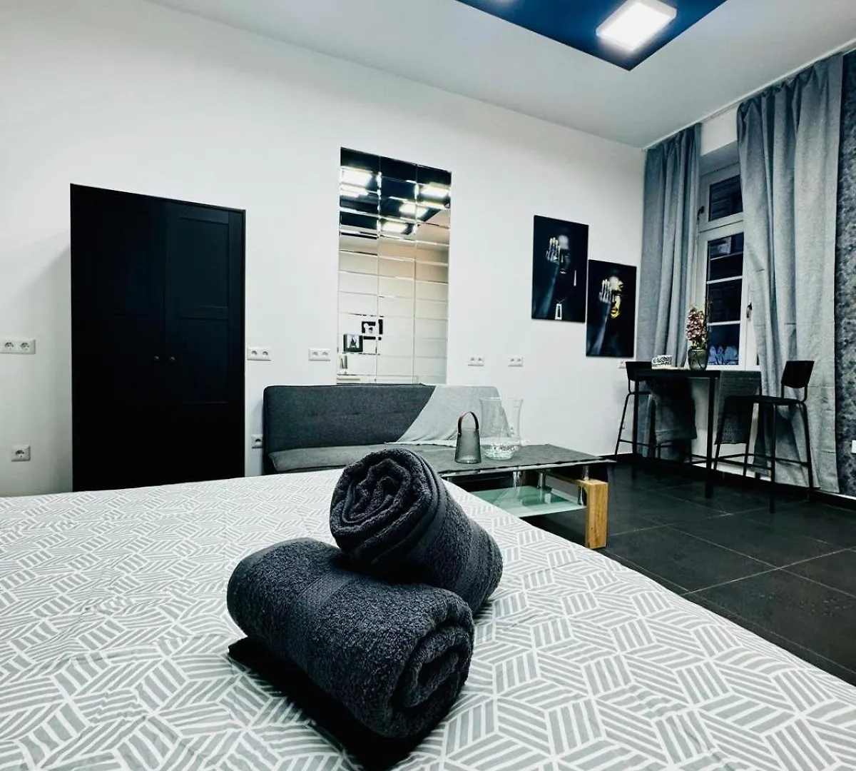 Studio Apartment For 3 People, 15 Minutes To Rathausplatz Vienna